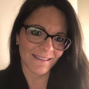 Meet your Posher, Joy